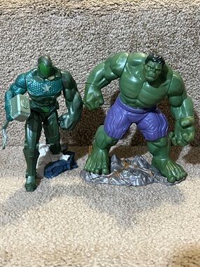 Playmation Marvel Avengers Hulk & Super Adaptoid Smart Figure Disney Hasbro